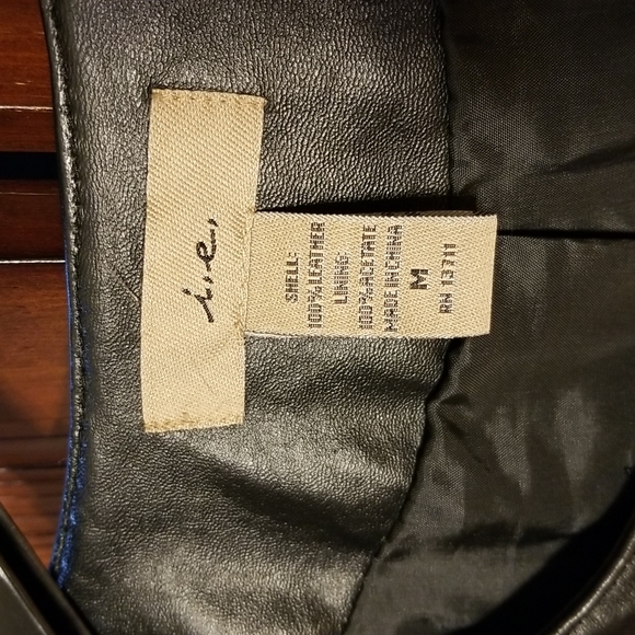 Black leather jacket by i.e. size medium - Picture 3 of 3